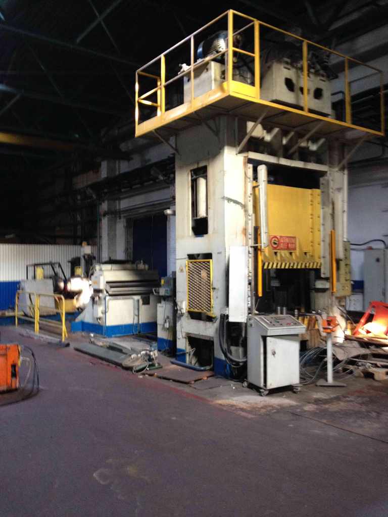 Full automated sheet stamping line 500 ton