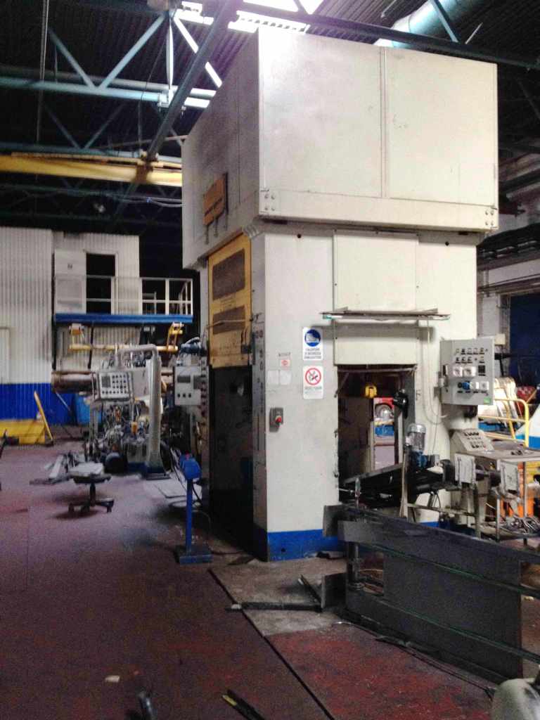 Full automated sheet stamping line 250 ton