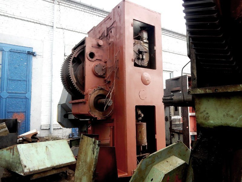 Knuckle joint presses K8340 1000 ton
